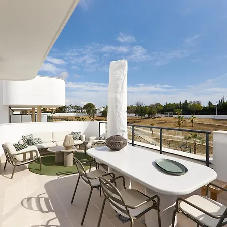 Apartment Aranya's Garden View